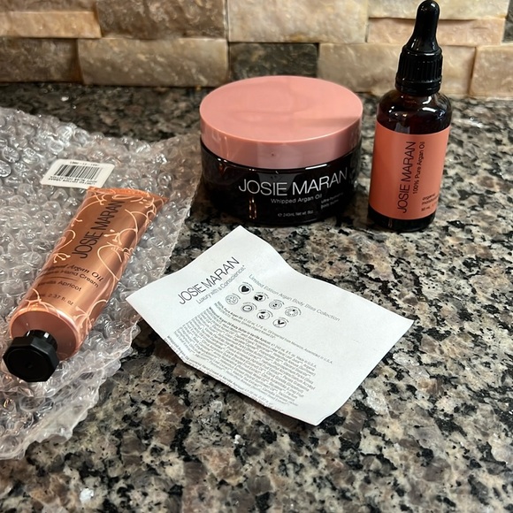 Josie Maran argan oil NWT - Picture 1 of 6